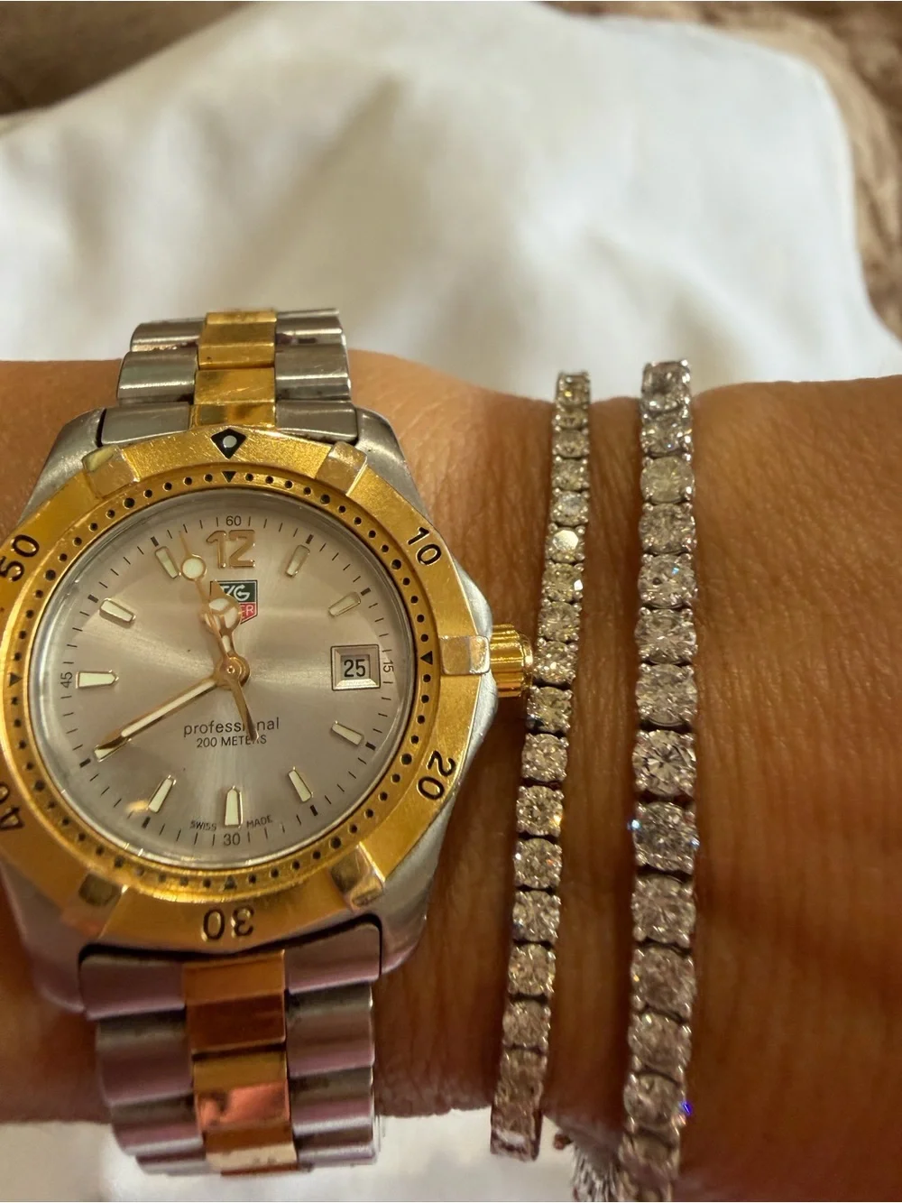 Vintage TAG Heuer 2000 Professional Two-Tone Women’s Watch – WK1320-1 – 29mm